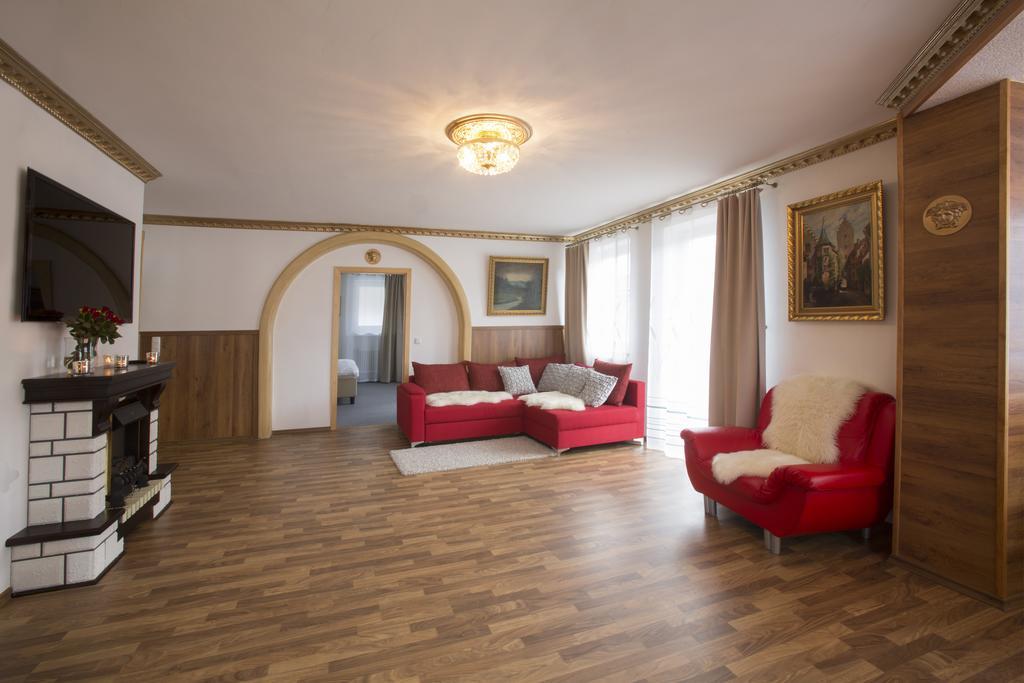 Golden Gapa Central Family Apartment 8 Гармиш-Партенкирхен Экстерьер фото